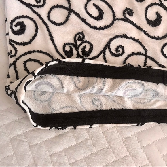 Vintage Find! Arden B || Y2K 90s Black & White Caviar Beaded Tank Top Size Small - Picture 9 of 11